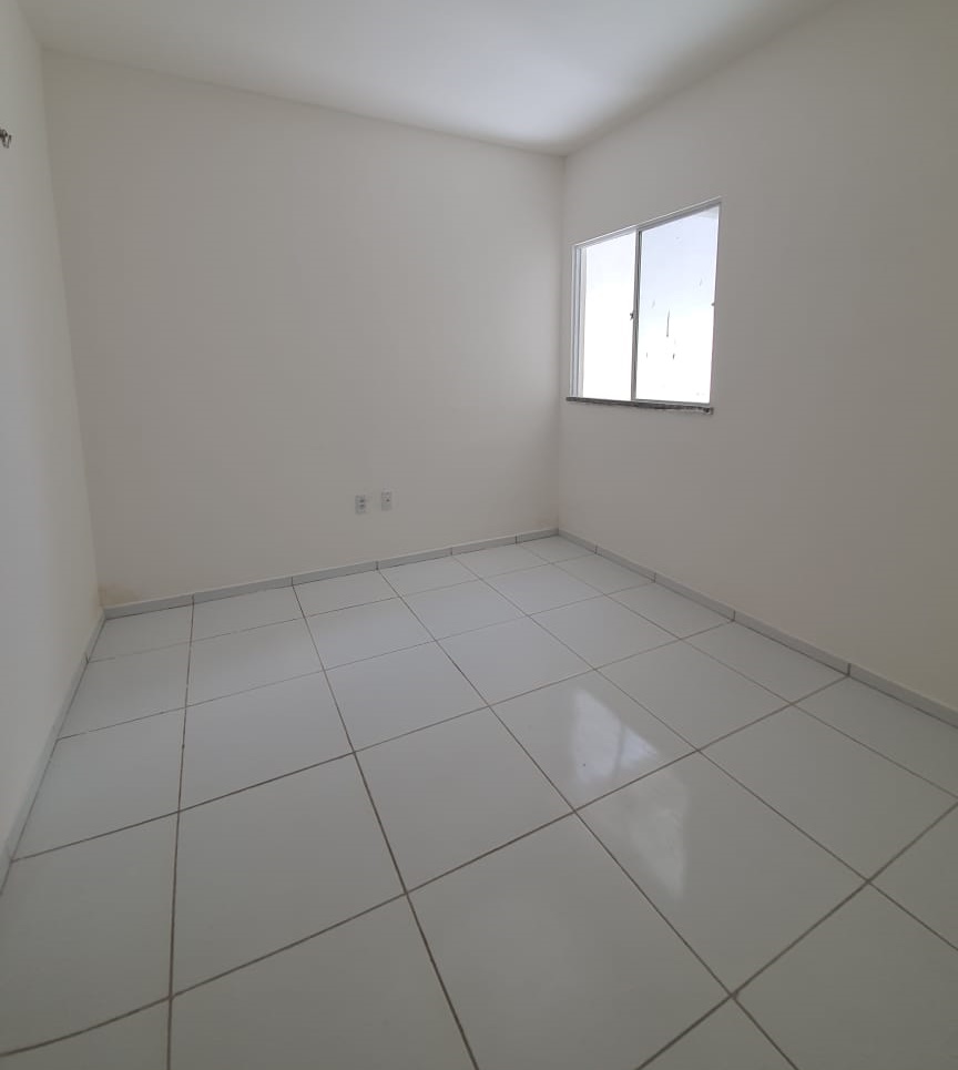 Casa à venda com 02 quartos e dois banheiros no bairro Ancuri, Fortaleza.
